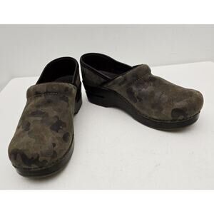 Dansko Womens Professional Suede Camo Clogs Size 36 EU /6.5-7 US #8327